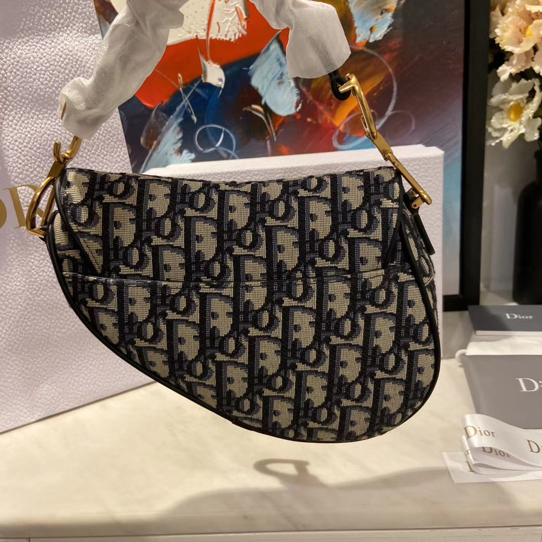 Mini-Satteltasche von Dior