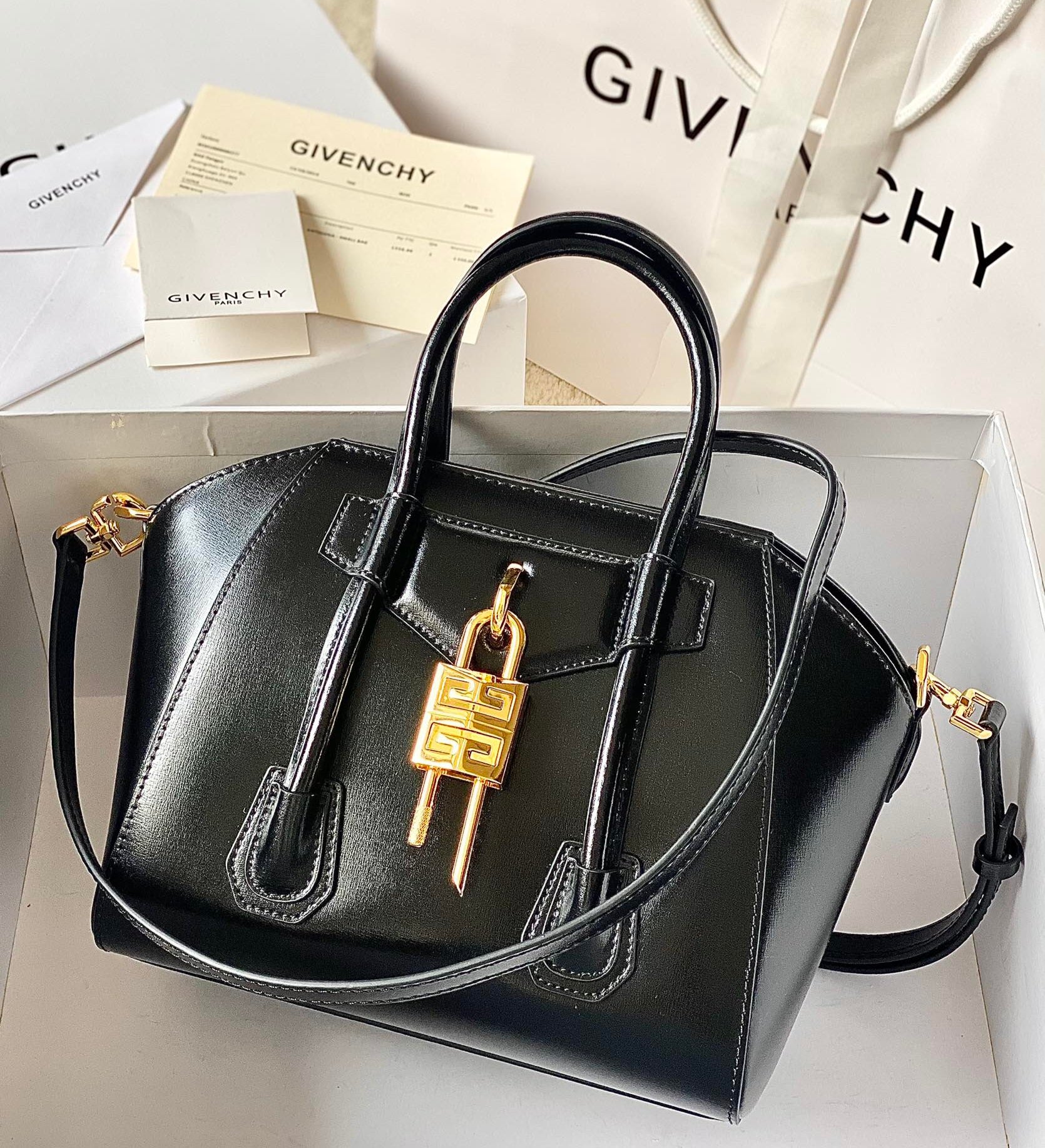 Givenchy Tote Antigona Lock Toy made of leather