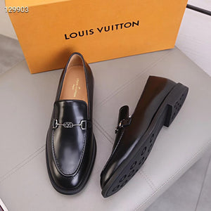 Men LV  loafers