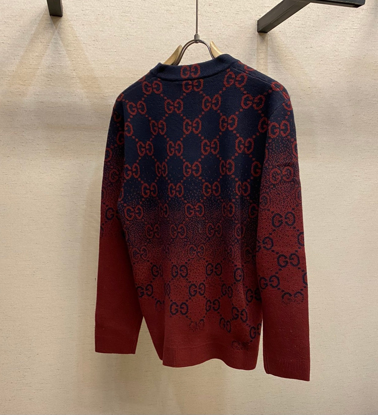 Gucci sweat shirt