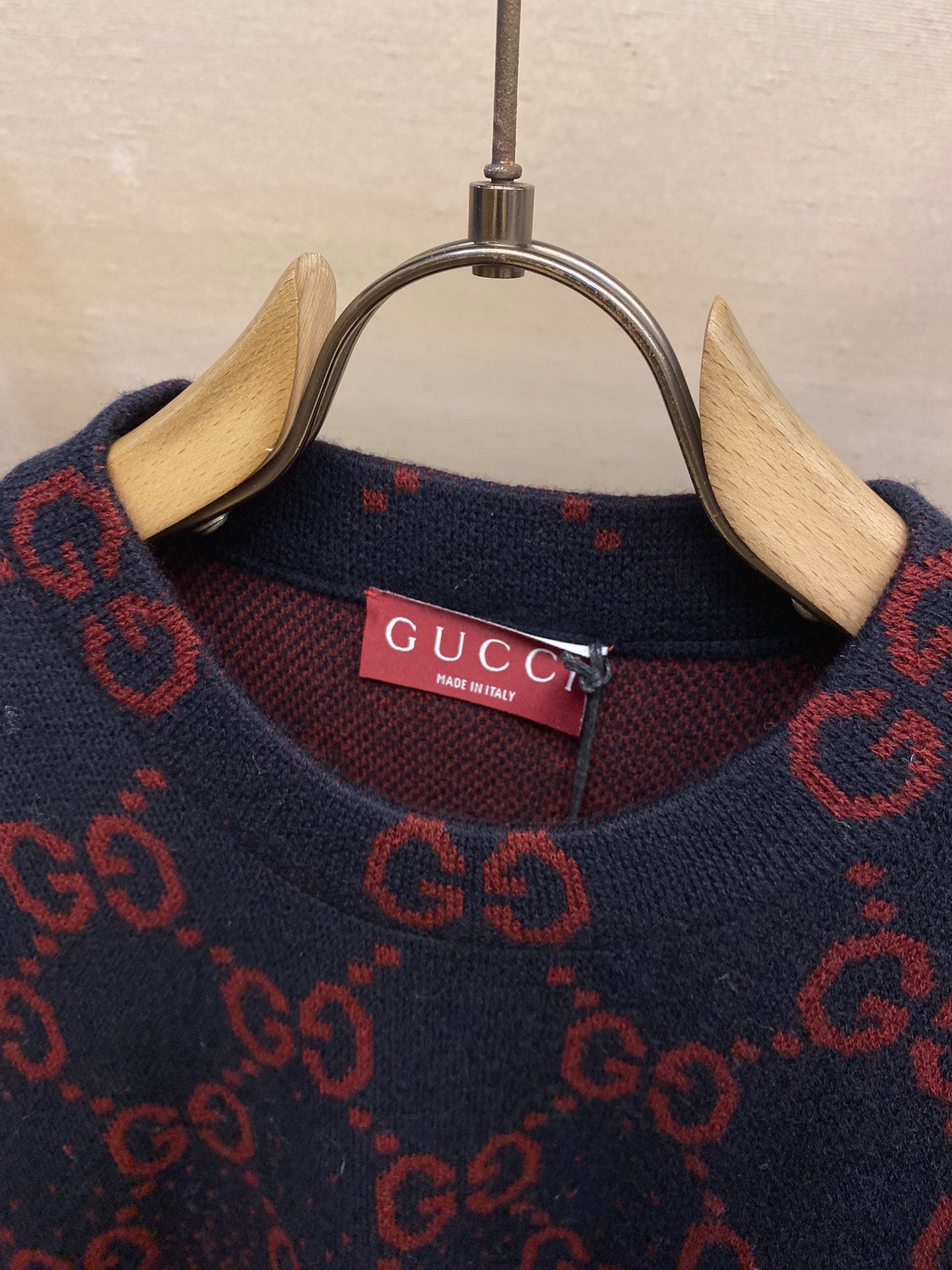 Gucci sweat shirt