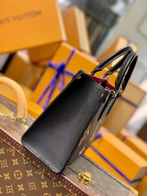 Lv Onthego Trumpet Tote bag