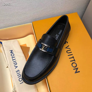 Men LV  loafers