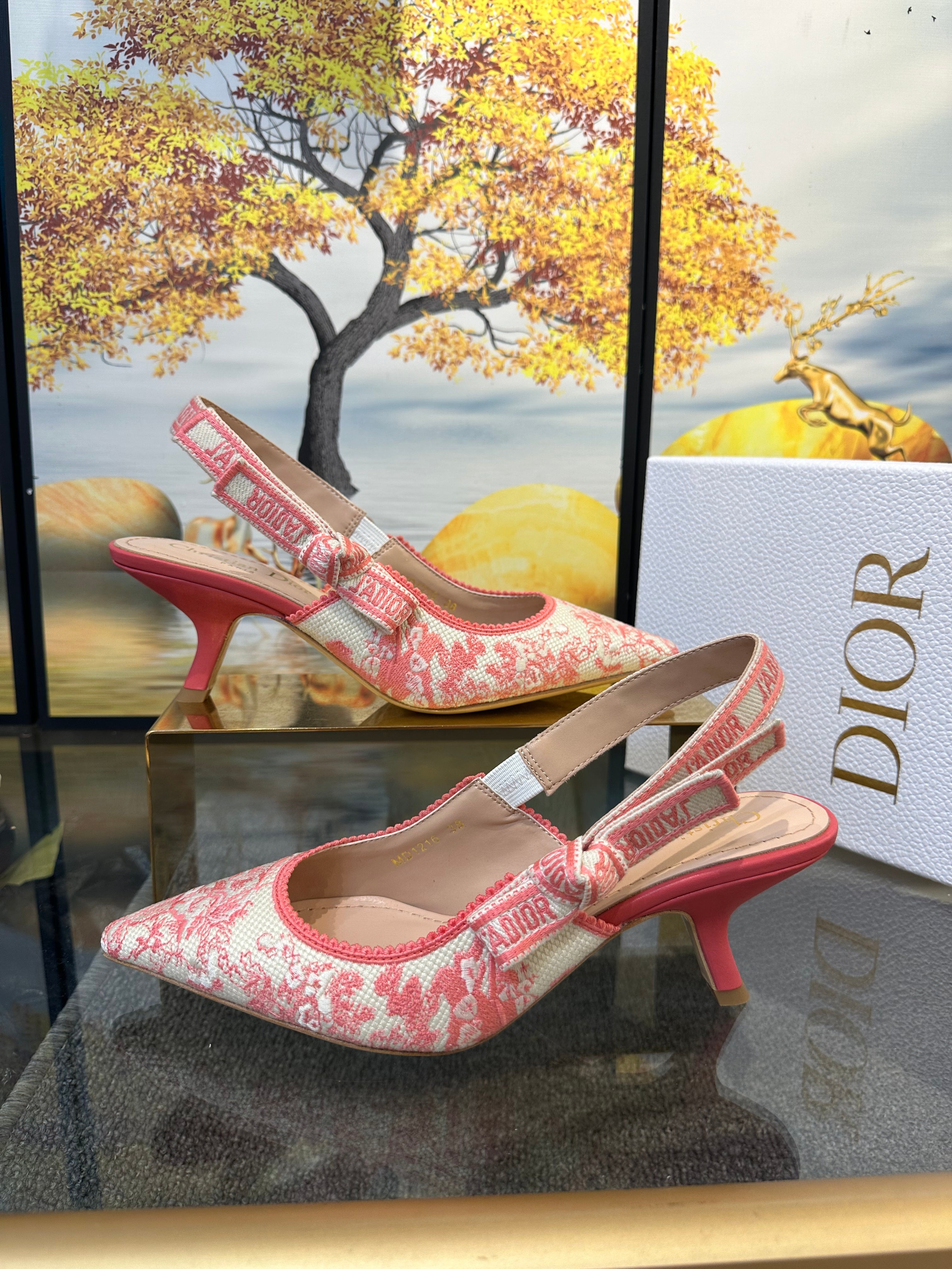 PINK AND ECRU J'ADIOR SLINGBACK TOILE DE JOUY EMBROIDERED COTTON PUMP