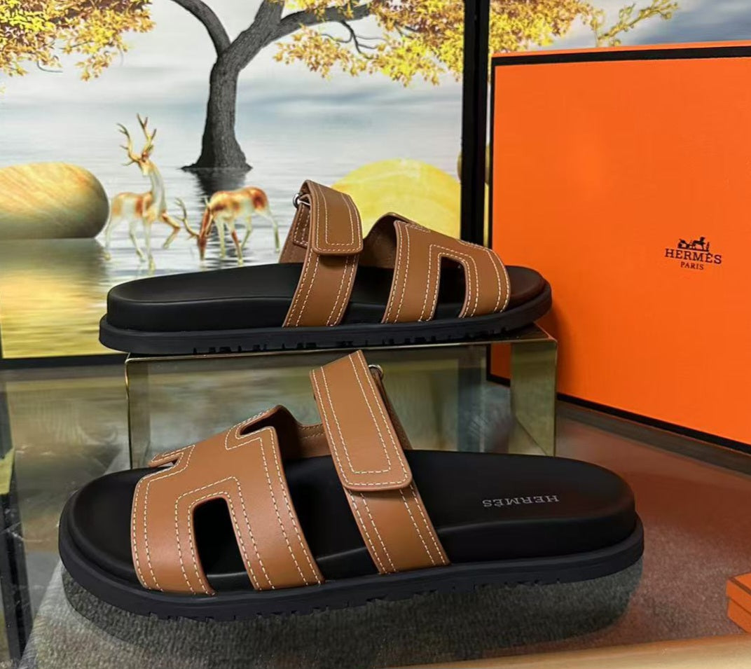 Hermes Chypre sandal brown