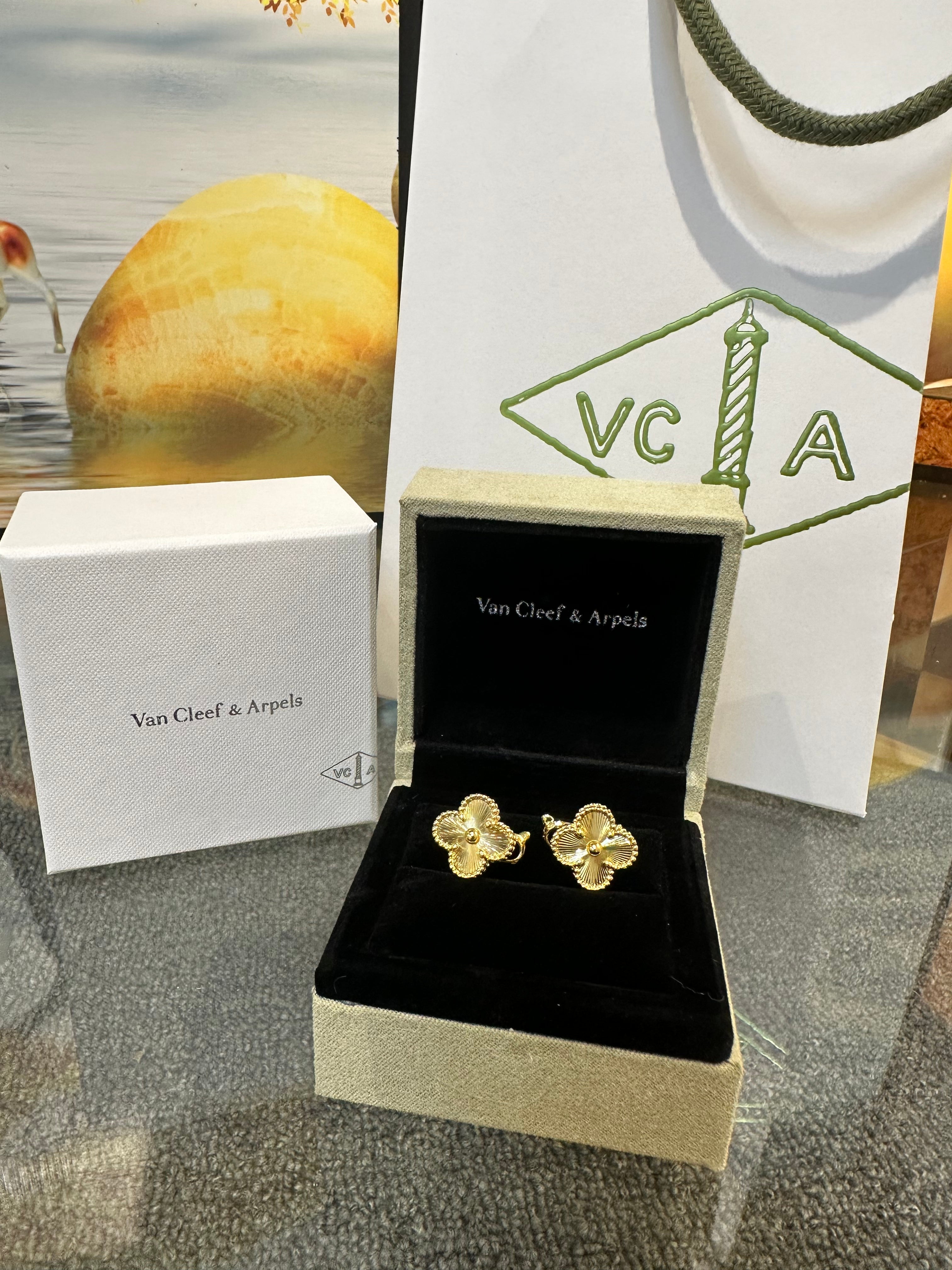 Van cleef set (sold as package)