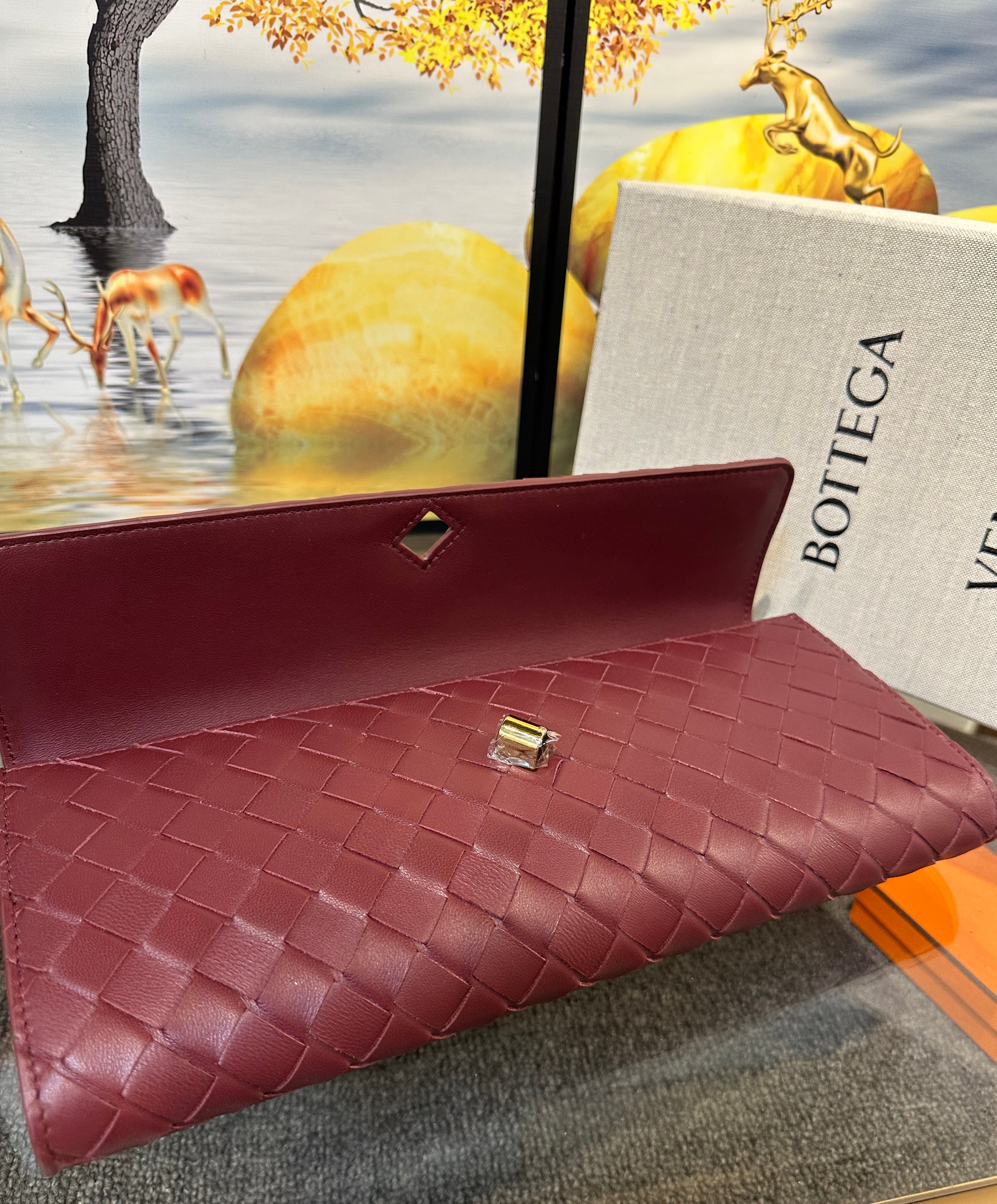 Bottega Andiamo Clutch