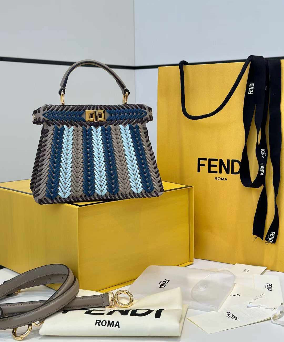 Fendi Peekaboo ISeeU Small Multicolour interlaced leather bag