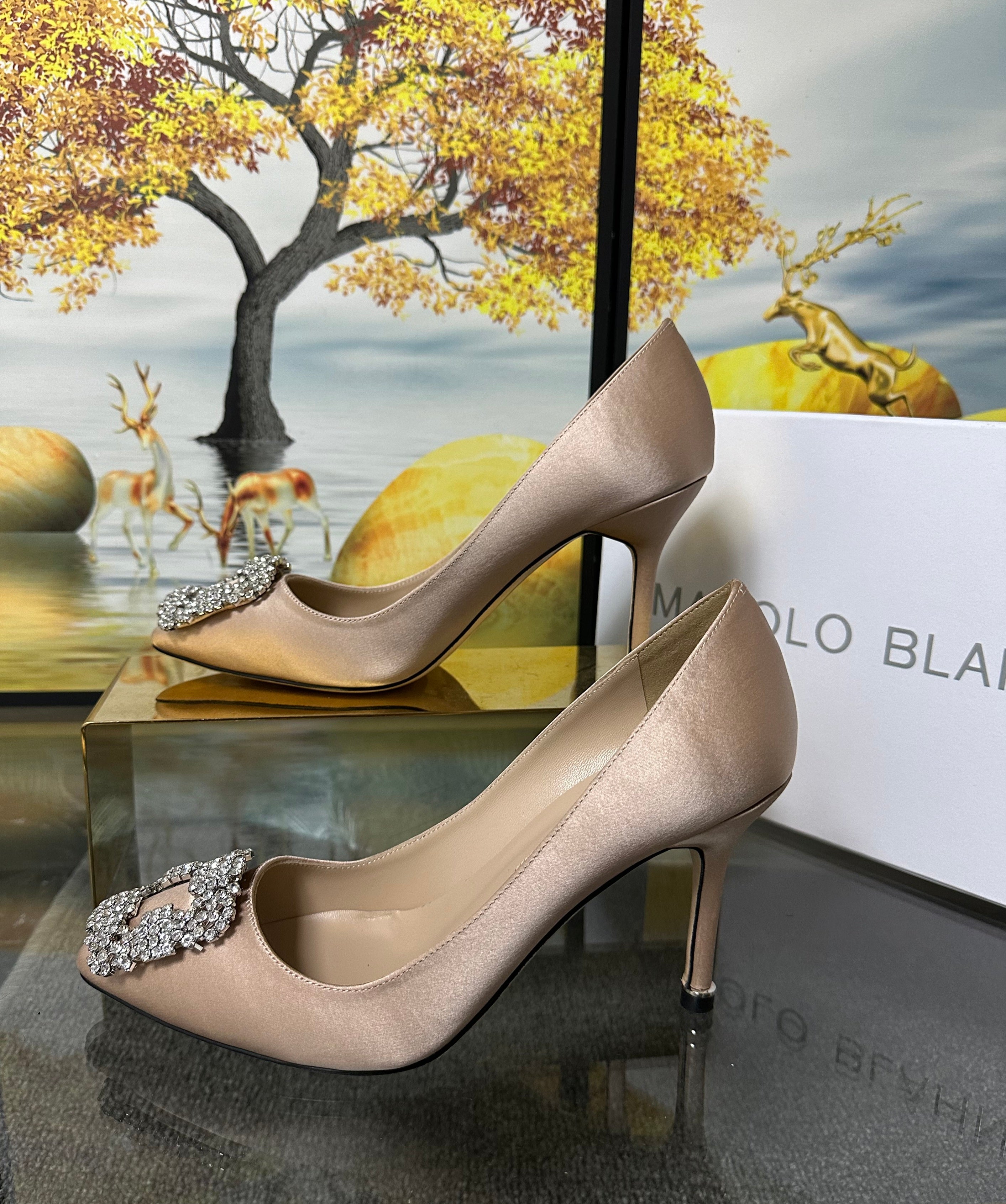 Manolo blahnik pump